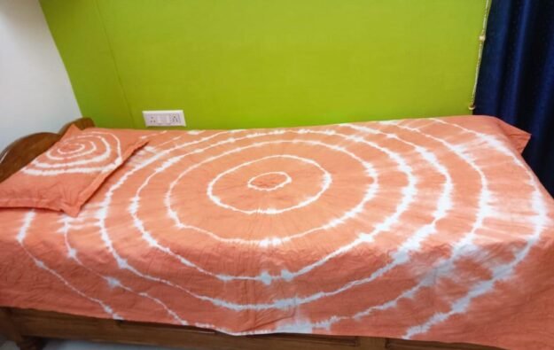 Tie and dye bedsheets