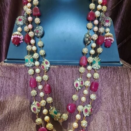 Party wear necklace